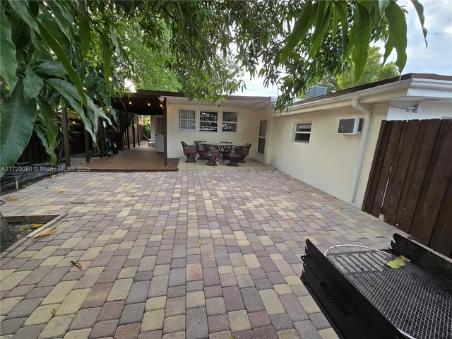 $1,450 | 5712 Hollywood Boulevard, Unit 3, Hollywood, FL 33021