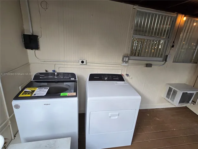 $1,450 | 5712 Hollywood Boulevard, Unit 3, Hollywood, FL 33021