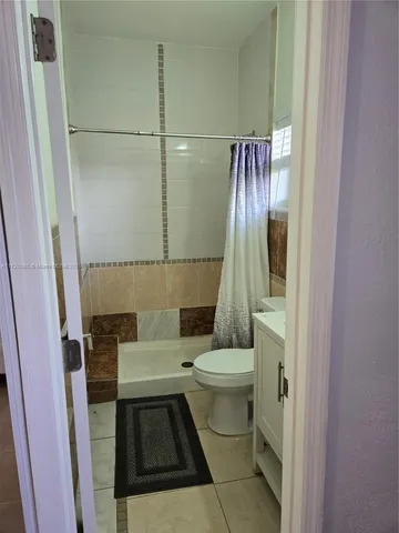 $1,450 | 5712 Hollywood Boulevard, Unit 3, Hollywood, FL 33021