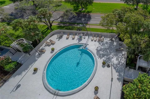 $575,000 | 4141 Bayshore Boulevard, Unit 1003, Tampa, FL 33611