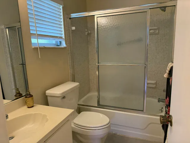 $2,100 | 13761 Via Aurora, Unit D, Delray Beach, FL 33484
