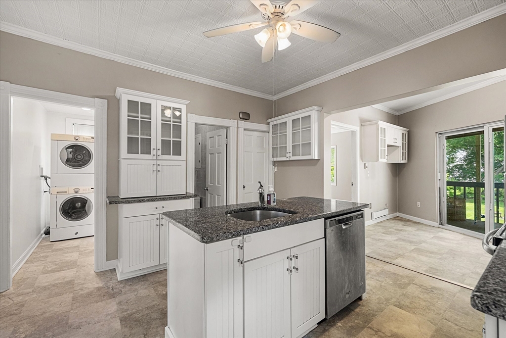 30 Whipple Street Worcester, MA 01607 - Photo 10 of 42 Gallery Image 10
