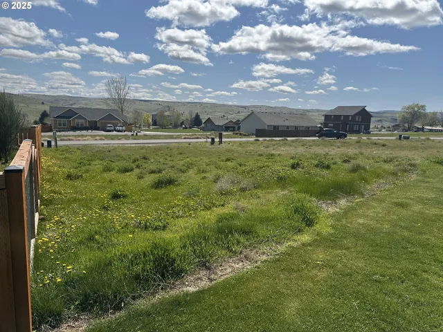 $27,500 | 419 Little Lake Road, Maupin, OR 97037