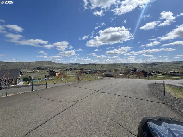 $27,500 | 419 Little Lake Road, Maupin, OR 97037