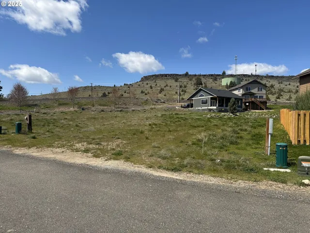 $27,500 | 419 Little Lake Road, Maupin, OR 97037