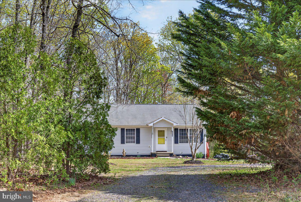 6265 Browning Road Culpeper, VA 22701 - Photo 70 of 74 a front view of a house with a yard