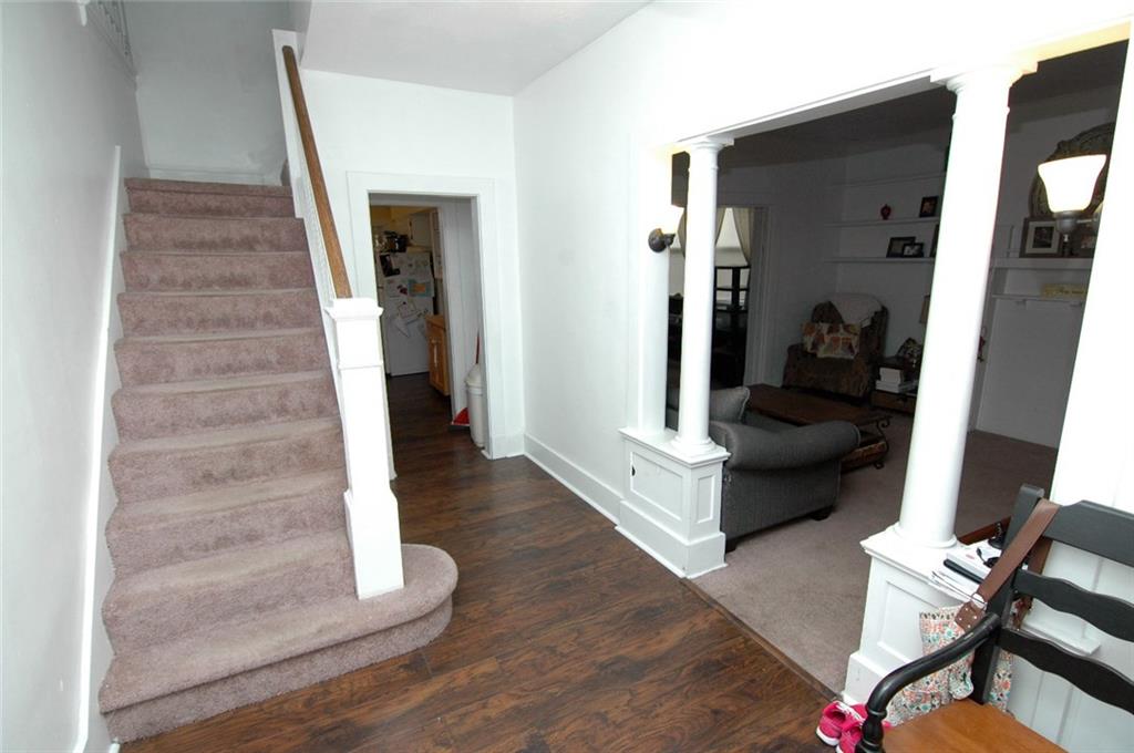 214 Greydon Avenue McKees Rocks, PA 15136 - Photo 3 of 25 Gallery Image 3