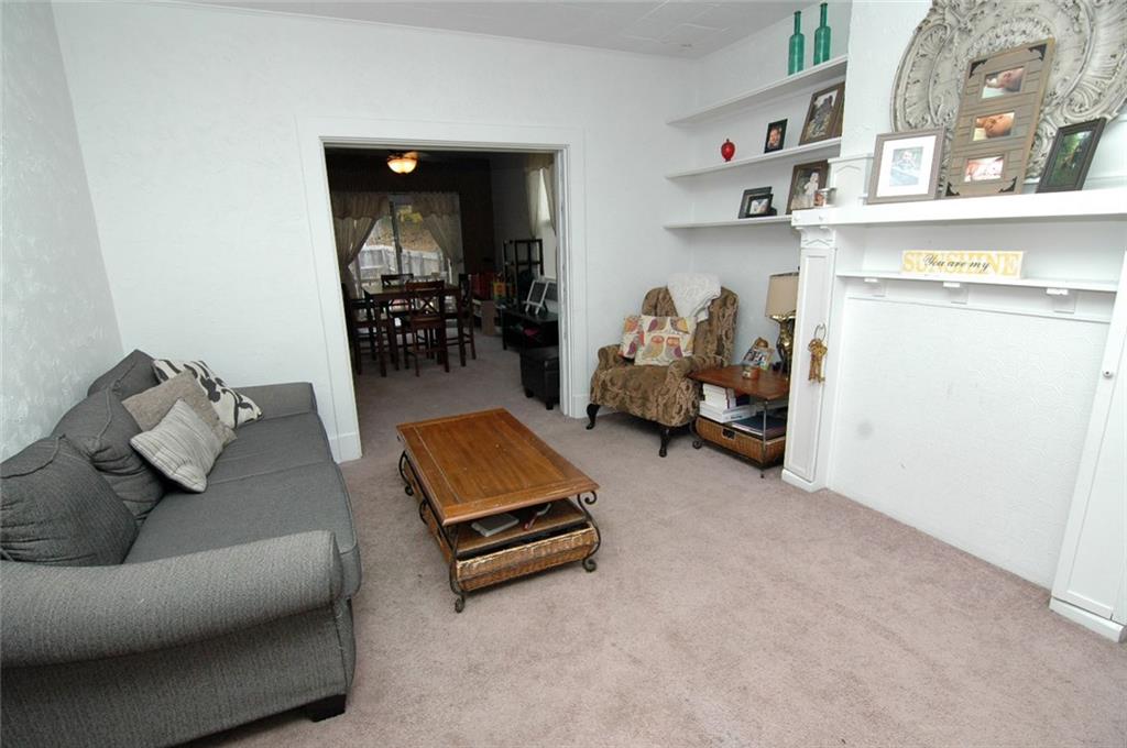 214 Greydon Avenue McKees Rocks, PA 15136 - Photo 7 of 25 Gallery Image 7
