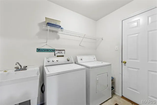 $289,000 | 101 Robbins Way Drive, Florissant, MO 63034