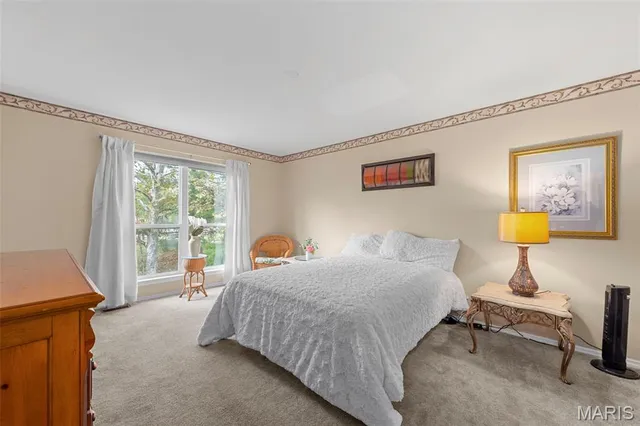 $289,000 | 101 Robbins Way Drive, Florissant, MO 63034