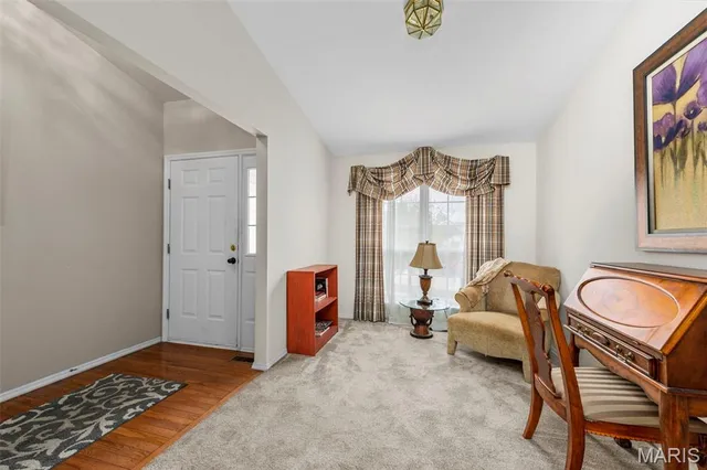 $289,000 | 101 Robbins Way Drive, Florissant, MO 63034