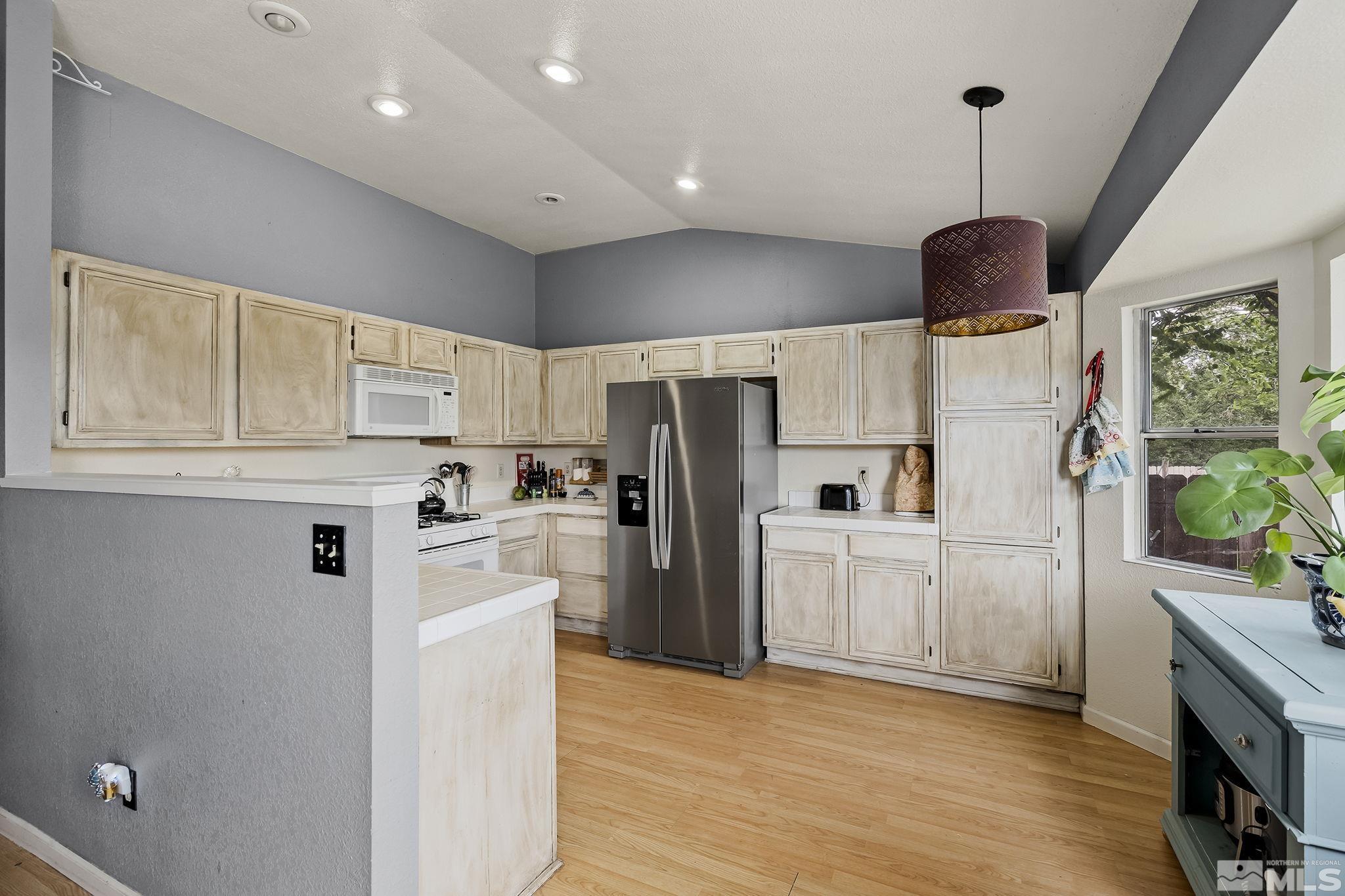 8820 Sopwith Boulevard Reno, NV 89506 - Photo 9 of 22 Photo 9