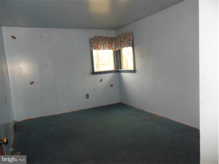 711 Kossuth Street Riverside, NJ 08075 - Photo 4 of 13 Bedroom 2
