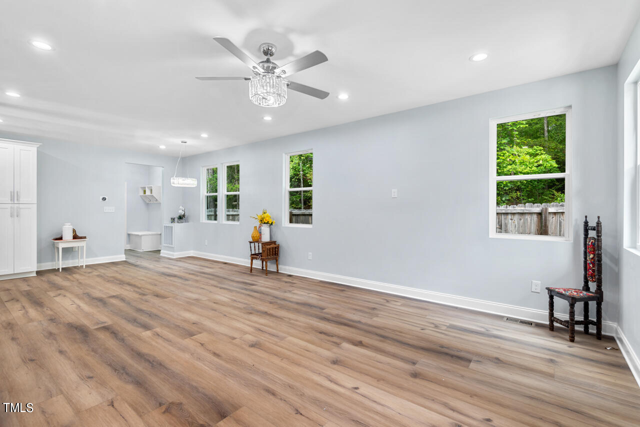 1010 Cook Road Durham, NC 27713 - Photo 4 of 64 06