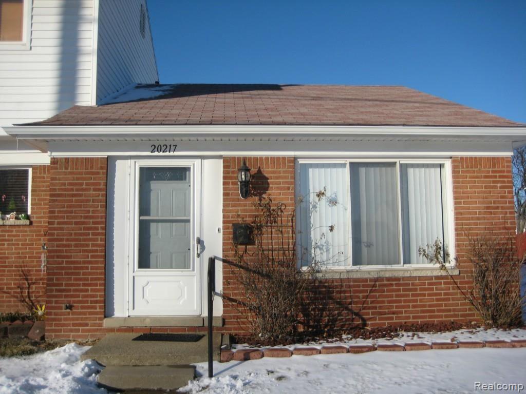 20217 15 Mile Road Clinton Township, MI 48035 - Photo 1 of 17 IMG_3200.jpg