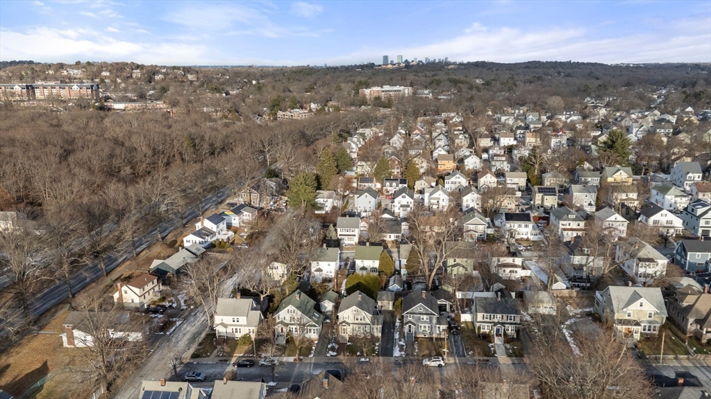 47 Chilton Road Boston, MA 02132 - Photo 5 of 42 Gallery Image 5