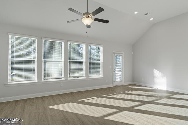 2910 Red Fox Drive Haddock, GA 31033 - Photo 15 of 46 Living room