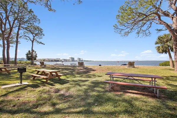 $180,000 | 2700 Bayshore Boulevard, Unit 1305, Dunedin, FL 34698