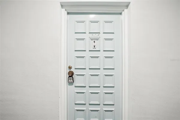 $180,000 | 2700 Bayshore Boulevard, Unit 1305, Dunedin, FL 34698