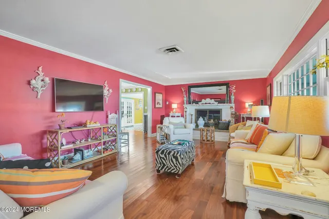 $8,000 | 919 Ocean Avenue, Mantoloking, NJ 08738