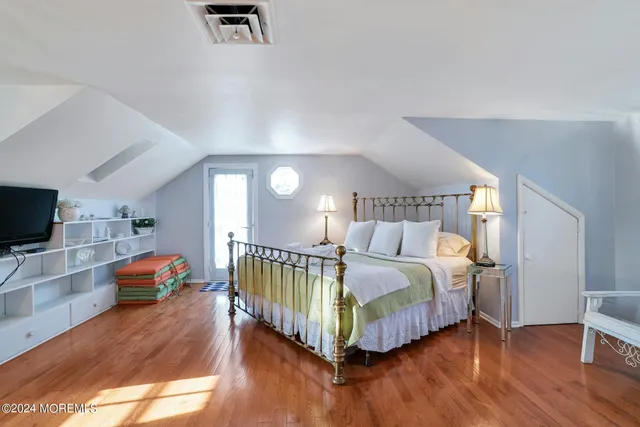 $8,000 | 919 Ocean Avenue, Mantoloking, NJ 08738