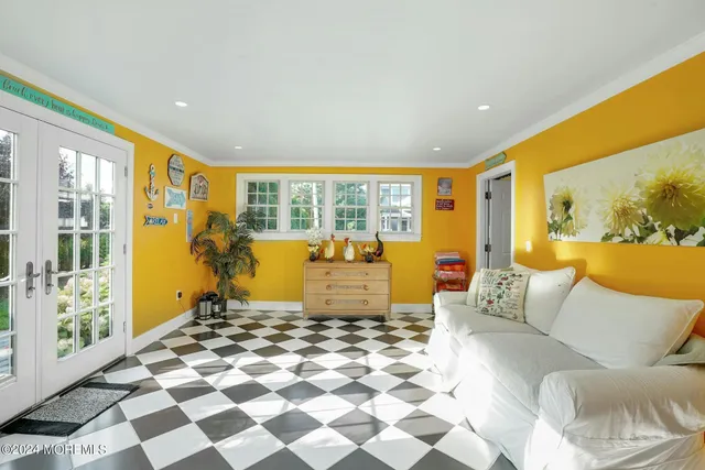 $8,000 | 919 Ocean Avenue, Mantoloking, NJ 08738