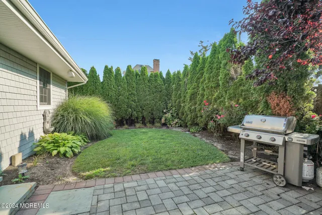 $8,000 | 919 Ocean Avenue, Mantoloking, NJ 08738