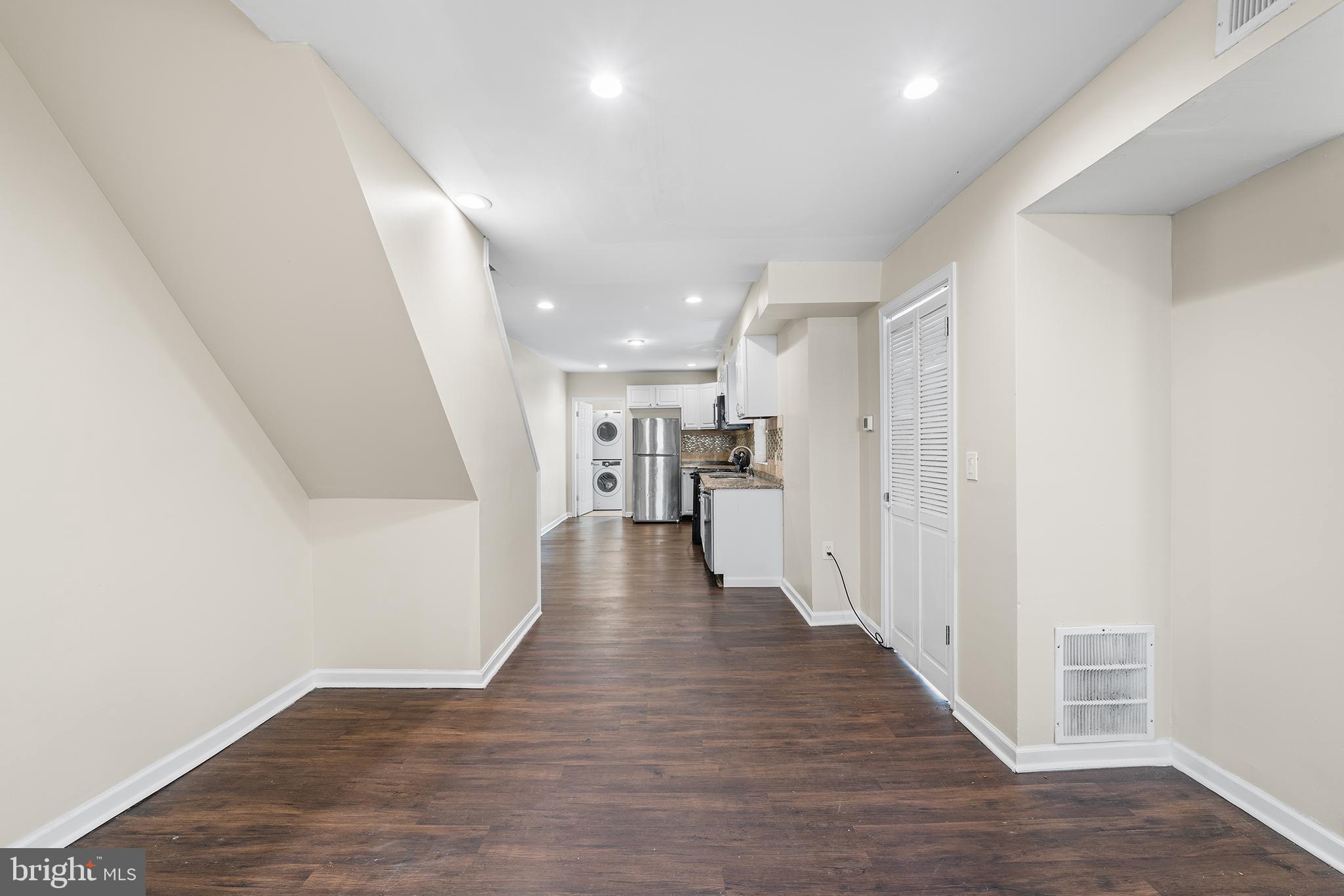 2003 South 7th Street, Unit 2 Philadelphia, PA 19148 - Photo 3 of 27