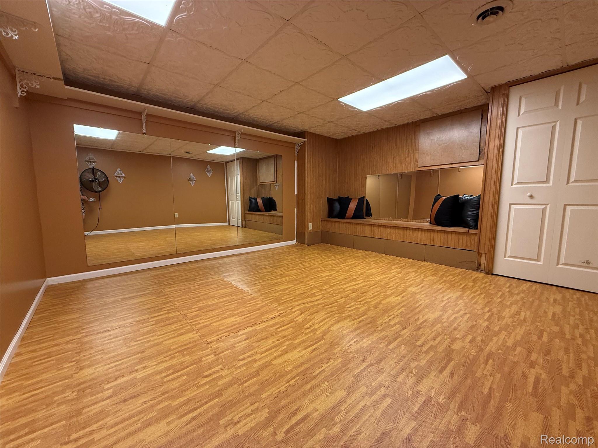 7186 East River Road Flushing, MI 48433 - Photo 24 of 47 Workout room .jpeg