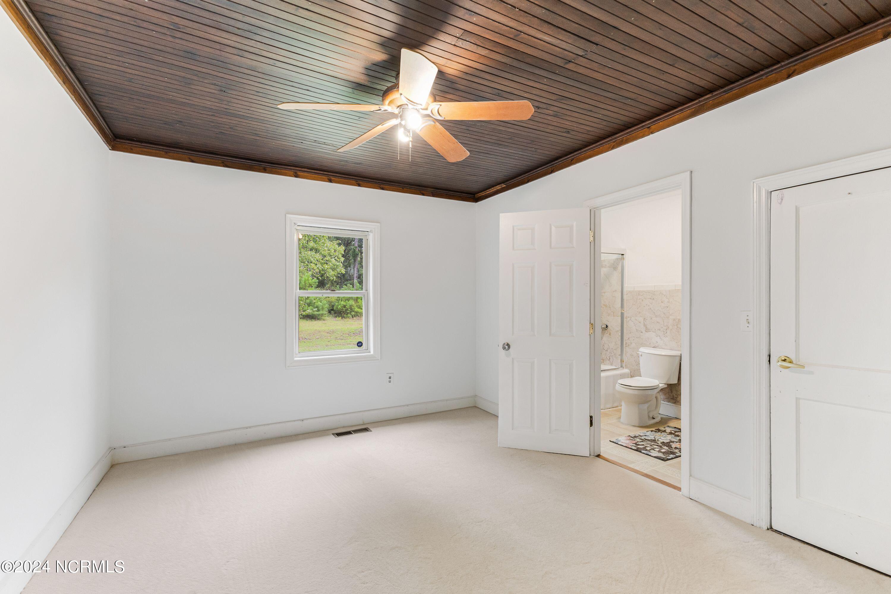 1398 Copas Road Southwest Shallotte, NC 28470 - Photo 19 of 31 Check out those beautiful ceilings!