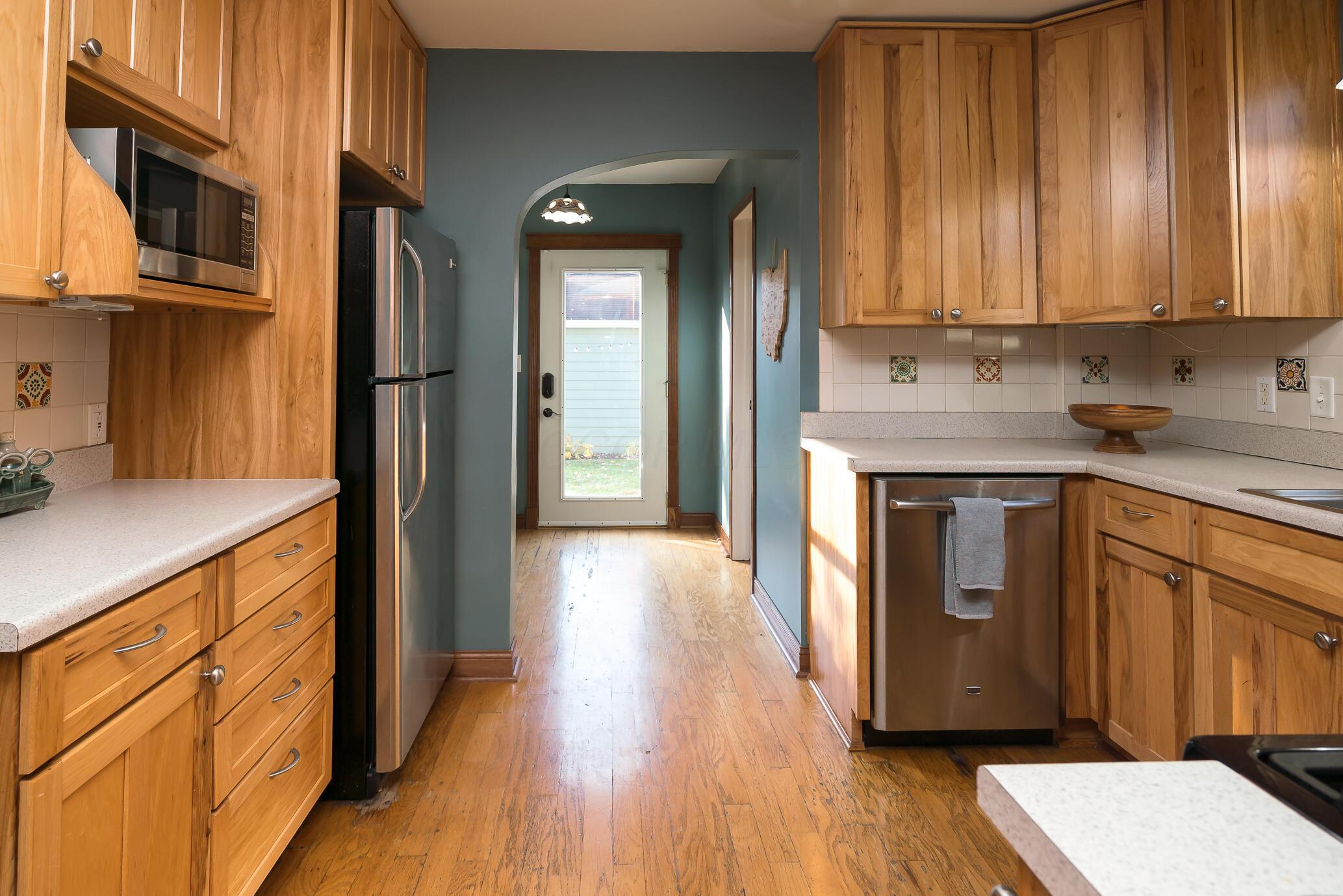 459 Tibet Road Columbus, OH 43202 - Photo 11 of 42 View #2 Kitchen