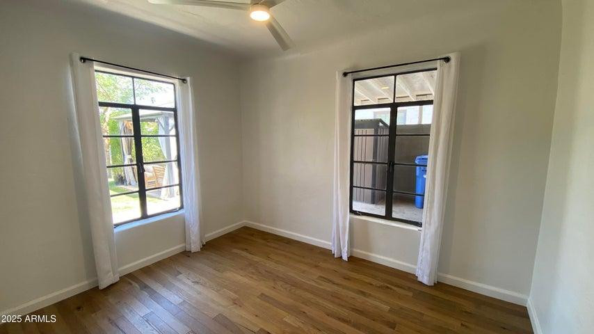 1136 East Almeria Road Phoenix, AZ 85006 - Photo 19 of 21 Photo #19