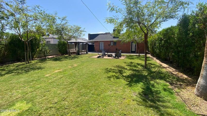 1136 East Almeria Road Phoenix, AZ 85006 - Photo 6 of 21 Photo #6