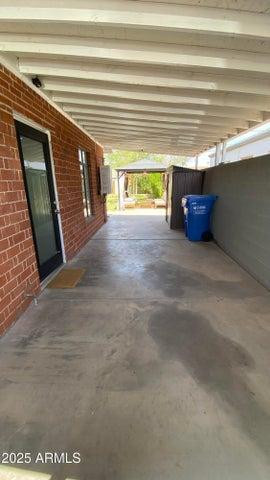 1136 East Almeria Road Phoenix, AZ 85006 - Photo 7 of 21 Photo #7