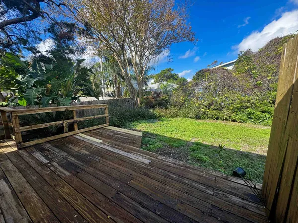 $1,550 | 204 8th Street, Unit B, St. Augustine, FL 32080