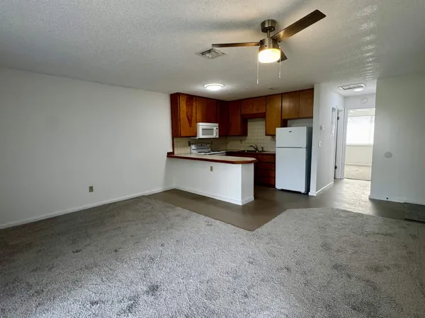 $1,550 | 204 8th Street, Unit B, St. Augustine, FL 32080