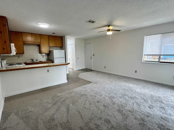 $1,550 | 204 8th Street, Unit B, St. Augustine, FL 32080