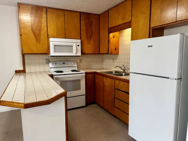 $1,550 | 204 8th Street, Unit B, St. Augustine, FL 32080