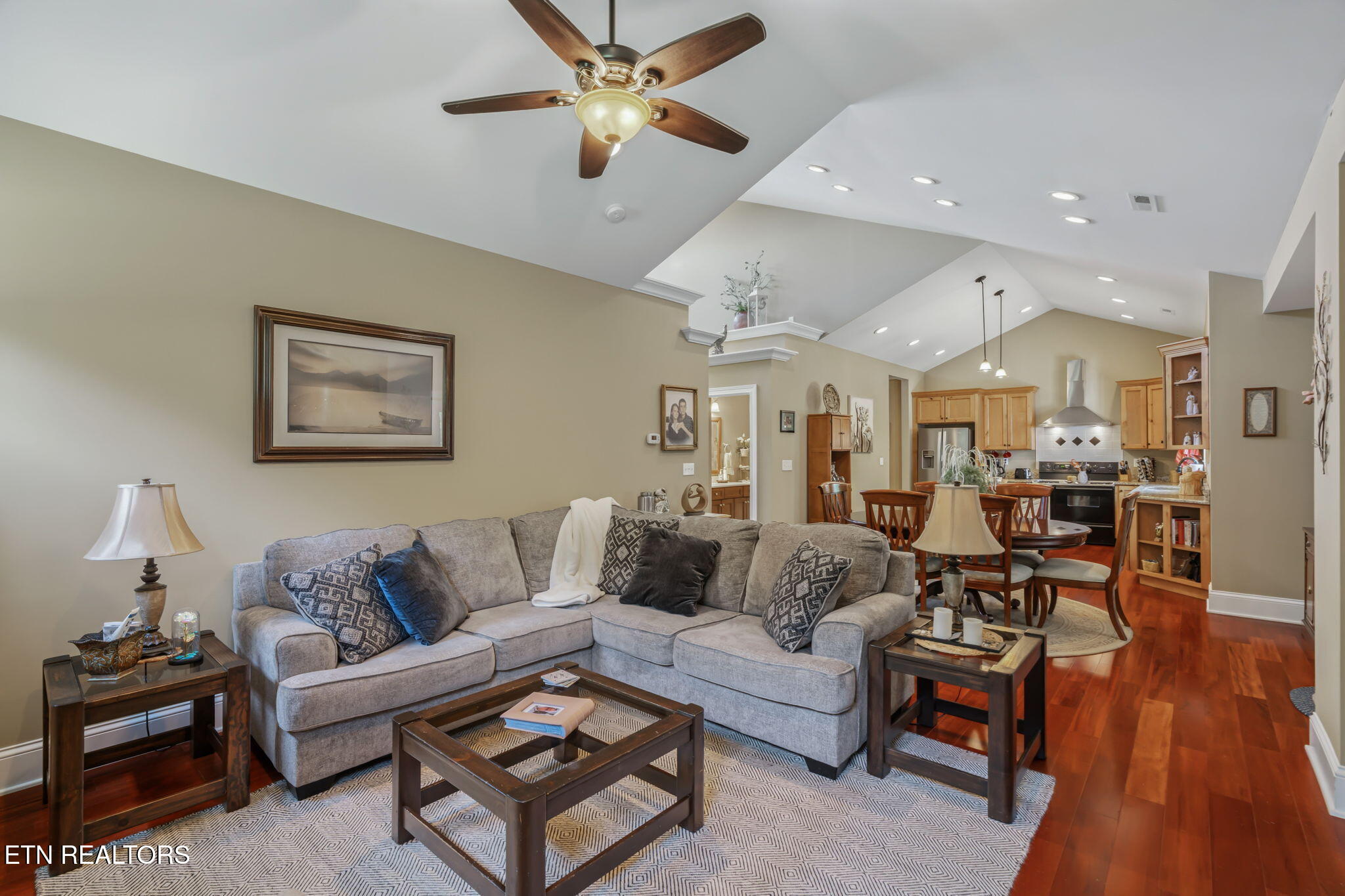 141 Cumberland Road Oliver Springs, TN 37840 - Photo 14 of 44 14-web-or-mls-141 Cumberland Road-15
