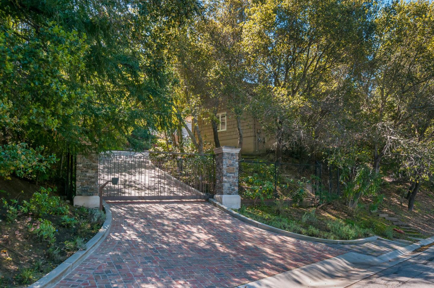 989 Hayne Road Hillsborough, CA 94010 - Photo 10 of 100 a view of a pathway of a park
