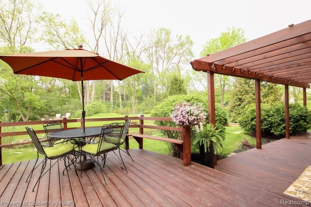 37520 West 8 Mile Road Farmington Hills, MI 48167 - Photo 8 of 26