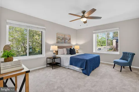 $269,900 | 9708 Kingsbridge Drive, Unit 304, Fairfax, VA 22031