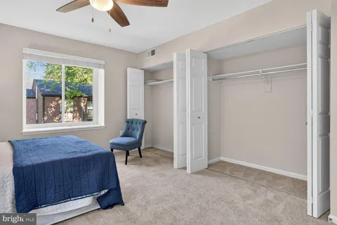 $269,900 | 9708 Kingsbridge Drive, Unit 304, Fairfax, VA 22031