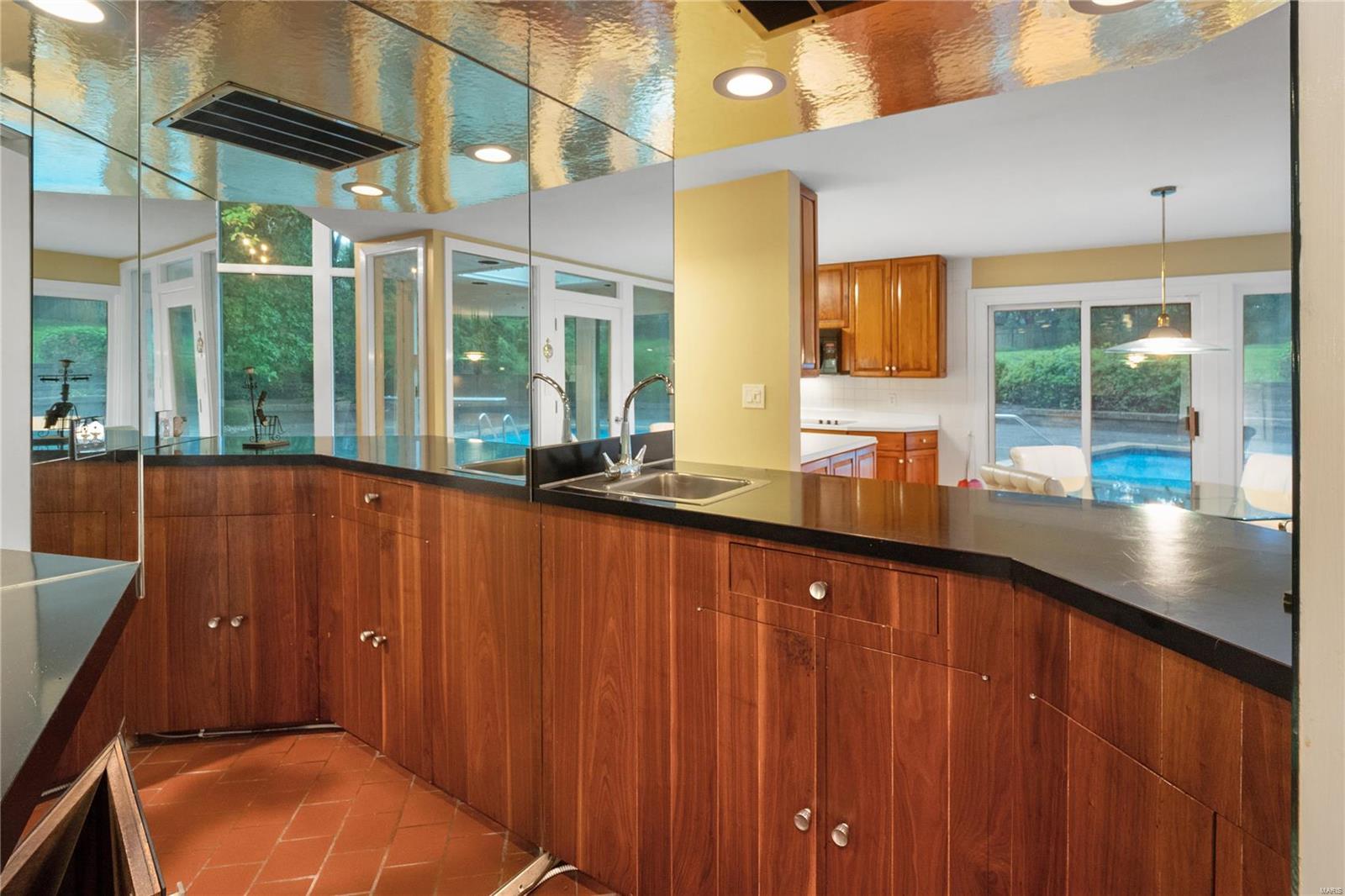 1700 Warson Estates Drive St. Louis, MO 63124 - Photo 19 of 73