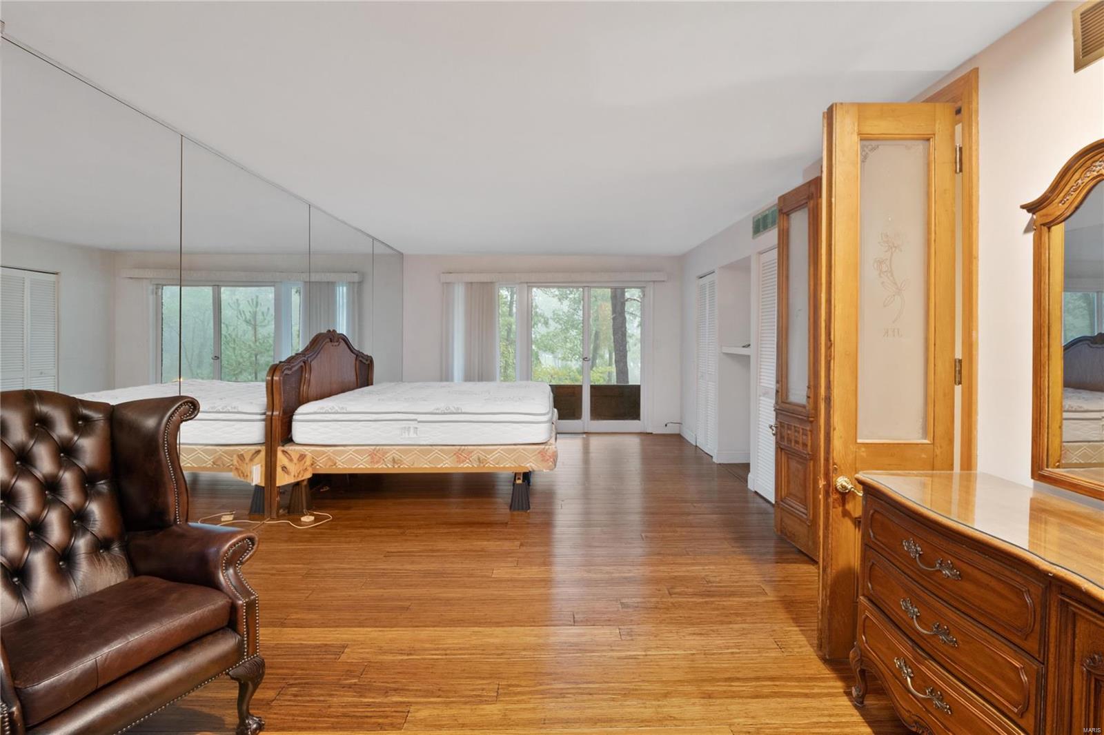 1700 Warson Estates Drive St. Louis, MO 63124 - Photo 34 of 73