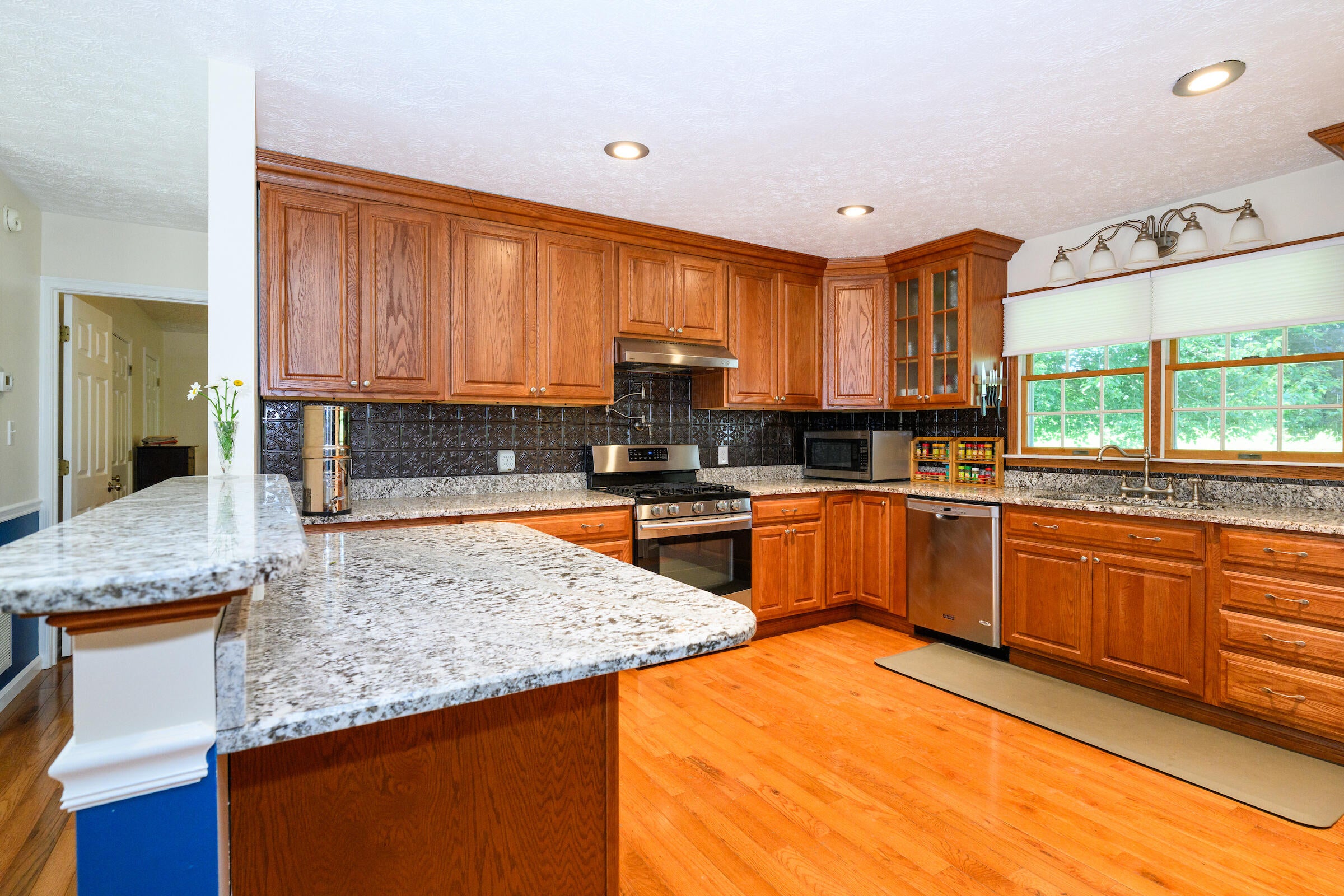 2704 Stone House Road Caldwell, WV 24925 - Photo 14 of 94 Gallery Image 14