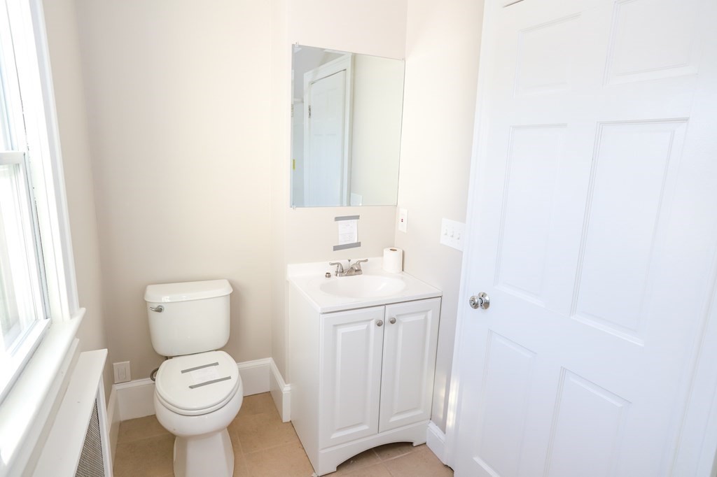 17 Nashoba Road Littleton, MA 01460 - Photo 9 of 16 Gallery Image 9