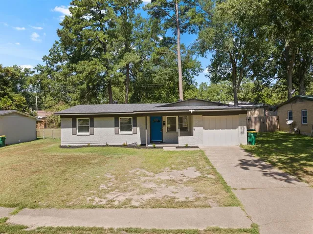 $199,000 | 3915 Sabine Avenue, Texarkana, TX 75503