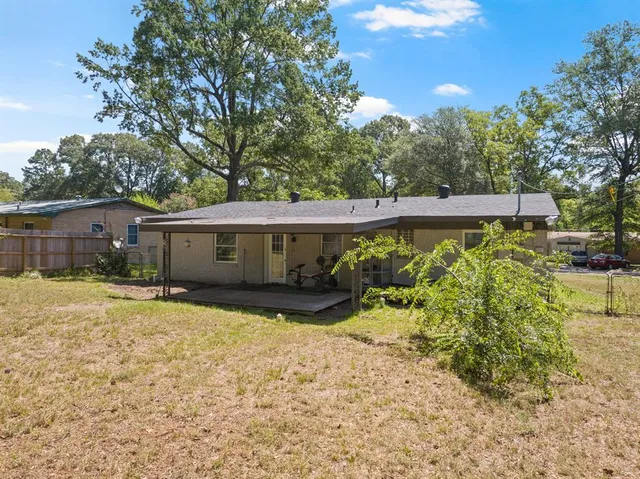 $199,000 | 3915 Sabine Avenue, Texarkana, TX 75503