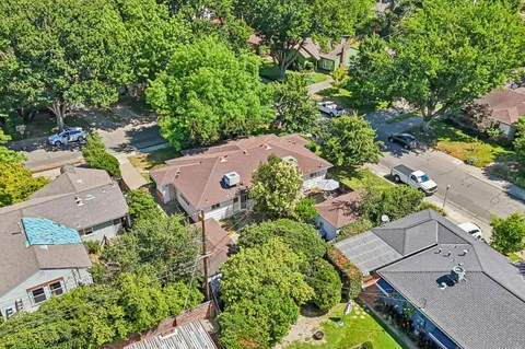 $699,000 | 430 Lovella Way, Sacramento, CA 95819